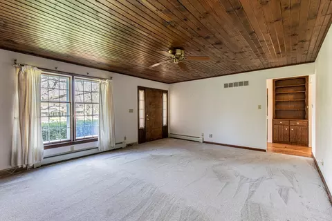 1 Century Oaks, Spring Valley, IL 61362 photo 5