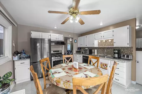 Kitchen - 145 Heathgate Rd, Montgomery, IL 60538 photo 1 of 1