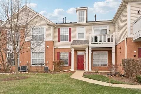 2900 Concord Ln, Wadsworth, IL 60083
