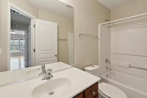 Bath - 24817 W Gates Ct, Plainfield, IL 60585 photo 3 of 3