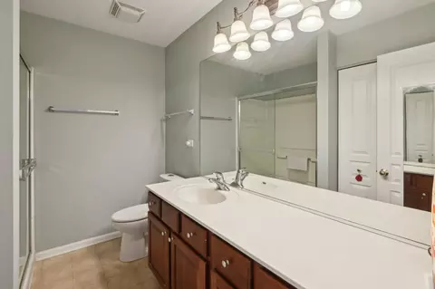 Bath - 24817 W Gates Ct, Plainfield, IL 60585 photo 2 of 3