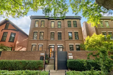 1907 N Cleveland Ave #B, Chicago, IL 60614