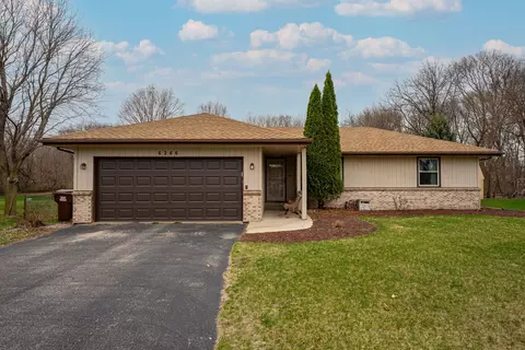6266 Weathervane Ln, Machesney Park, IL 61115