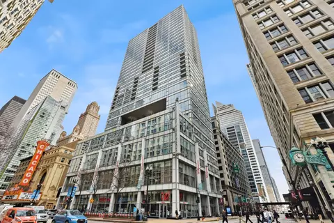 8 E Randolph St #2703, Chicago, IL 60601