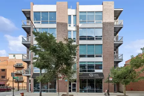 15 S Racine Ave #5N, Chicago, IL 60607