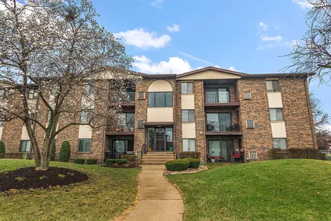 14011 Laramie Ave #314, Crestwood, IL 60445