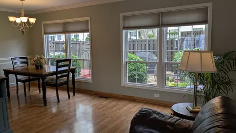 2062 Danbury Pl, Hoffman Estates, IL 60169 photo 10
