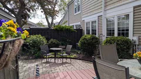 2062 Danbury Pl, Hoffman Estates, IL 60169 photo 24