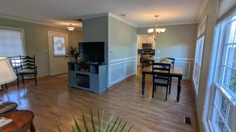 2062 Danbury Pl, Hoffman Estates, IL 60169 photo 12