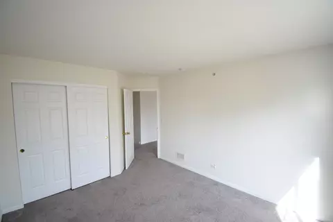 1825 Kelberg Ave, Hoffman Estates, IL 60192 photo 18