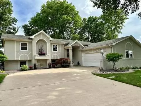 300 Woodland Dr, Rantoul, IL 61866