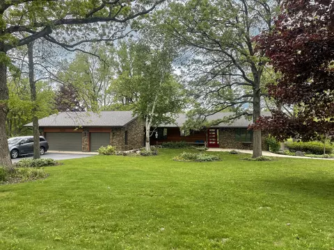 5814 Il Route 173, Richmond, IL 60071