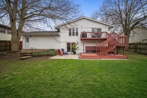 Exterior - 1420 Hanson Dr, Normal, IL 61761 photo 3 of 7