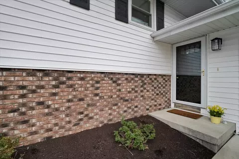 Exterior - 1420 Hanson Dr, Normal, IL 61761 photo 2 of 7
