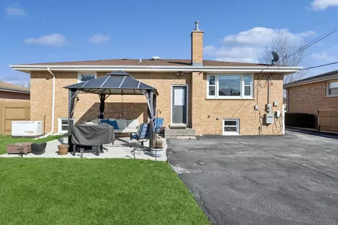 Exterior - 7312 S Thomas Ave, Bridgeview, IL 60455 photo 3 of 4