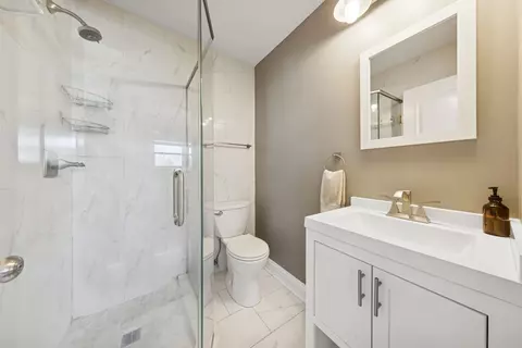Bath - 7312 S Thomas Ave, Bridgeview, IL 60455 photo 1 of 2