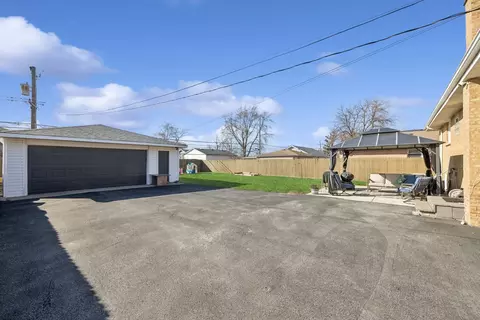 Exterior - 7312 S Thomas Ave, Bridgeview, IL 60455 photo 2 of 4
