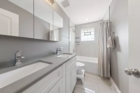 Bath - 7312 S Thomas Ave, Bridgeview, IL 60455 photo 2 of 2