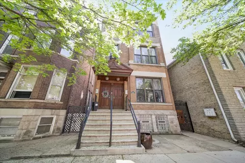 2347 W Ohio St #1, Chicago, IL 60612