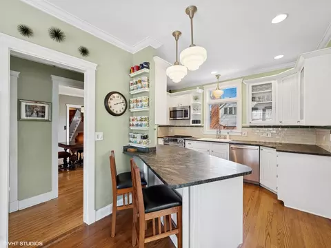 Kitchen - 2801 Glenview Rd, Glenview, IL 60025 photo 4 of 5