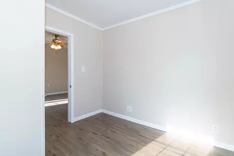 104 S Main St, Arrowsmith, IL 61722 photo 9