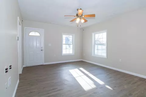 104 S Main St, Arrowsmith, IL 61722 photo 6