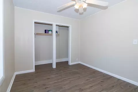 104 S Main St, Arrowsmith, IL 61722 photo 11