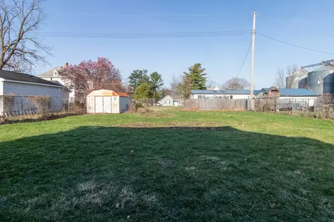 104 S Main St, Arrowsmith, IL 61722 photo 21