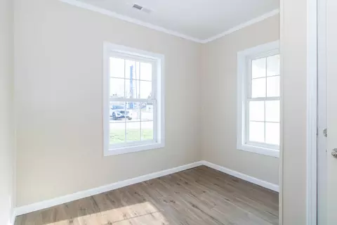 104 S Main St, Arrowsmith, IL 61722 photo 8