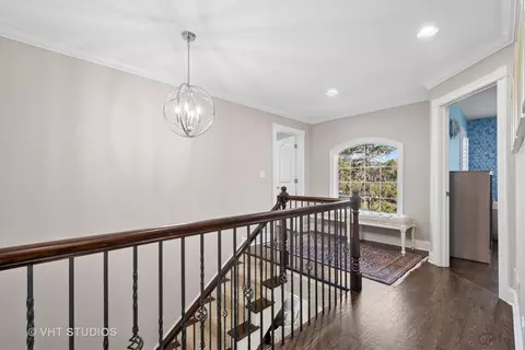 Entry Way - 2139 Center Ave, Northbrook, IL 60062 photo 2 of 3