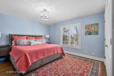 Bedroom - 2139 Center Ave, Northbrook, IL 60062 photo 4 of 4