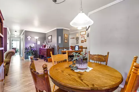 Dining - 4 Creekside Cir #D, Elgin, IL 60123 photo 2 of 2