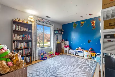 Bedroom - 4 Creekside Cir #D, Elgin, IL 60123 photo 5 of 6