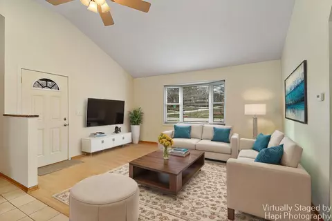 Living - 702 Oriole Trl, Mchenry, IL 60051 photo 1 of 6
