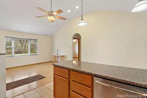 Living - 702 Oriole Trl, Mchenry, IL 60051 photo 6 of 6