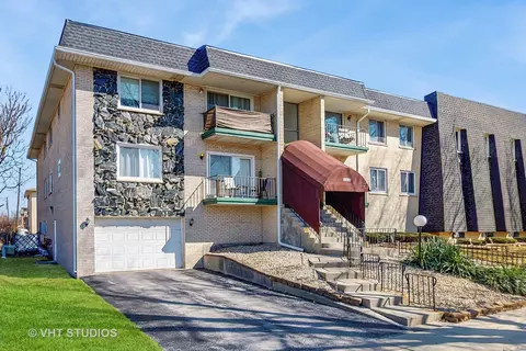 10311 Austin Ave #11, Oak Lawn, IL 60453