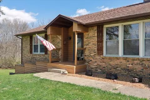 1507 Shellbark Ct, Washington, IL 61571 photo 2
