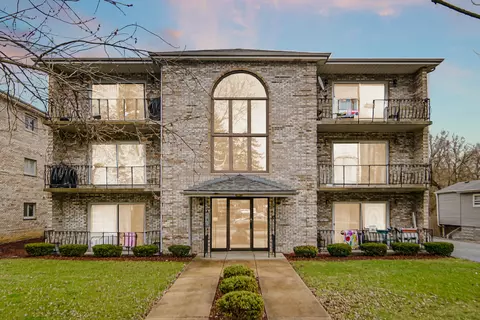 14815 Kenton Ave #2S, Midlothian, IL 60445