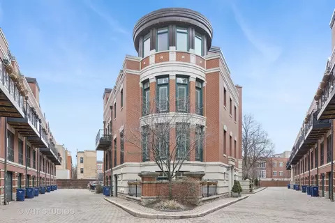 422 W Armitage Ave #A, Chicago, IL 60614