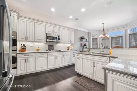 Kitchen - 1829 Rizzi Ln, Bartlett, IL 60103 photo 1 of 4