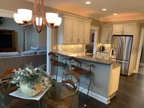 Kitchen - 1829 Rizzi Ln, Bartlett, IL 60103 photo 3 of 4