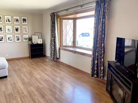 Living - 1011 W 3rd St, Spring Valley, IL 61362 photo 1 of 2