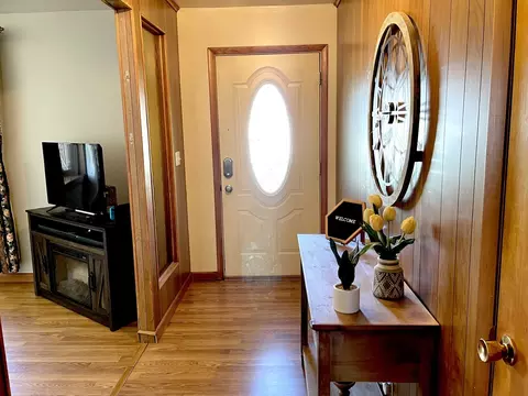 Entry Way - 1011 W 3rd St, Spring Valley, IL 61362 photo 1 of 1