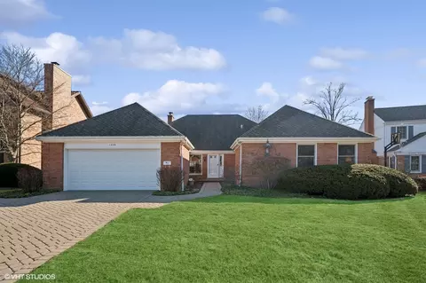 1429 Elizabeth Ln, Glenview, IL 60025