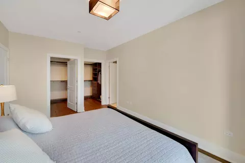Bedroom - 363 E Wacker Dr #4201, Chicago, IL 60601 photo 1 of 2