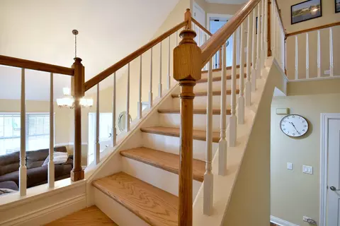 Entry Way - 702 Dorset Cir, Wheeling, IL 60090 photo 2 of 4