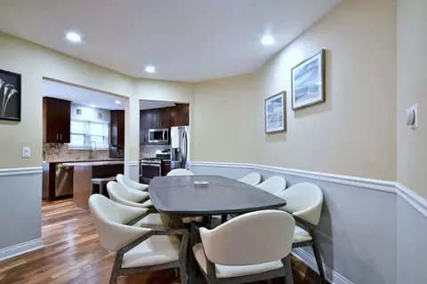 Dining - 702 Dorset Cir, Wheeling, IL 60090 photo 1 of 2