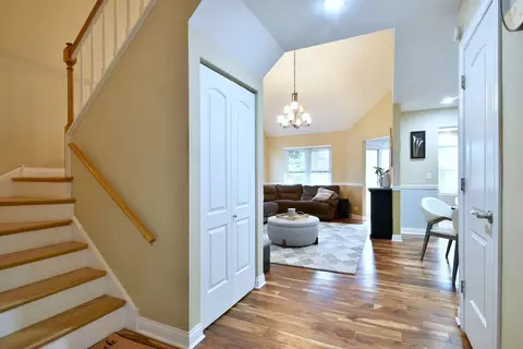 Entry Way - 702 Dorset Cir, Wheeling, IL 60090 photo 1 of 4