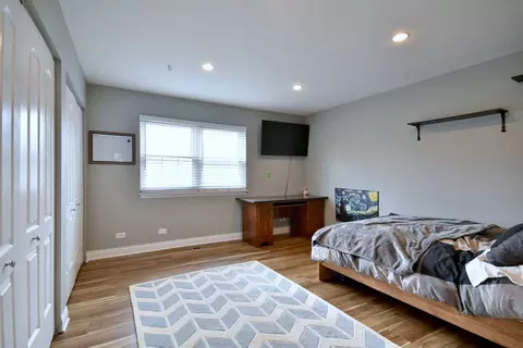 Bedroom - 702 Dorset Cir, Wheeling, IL 60090 photo 5 of 7