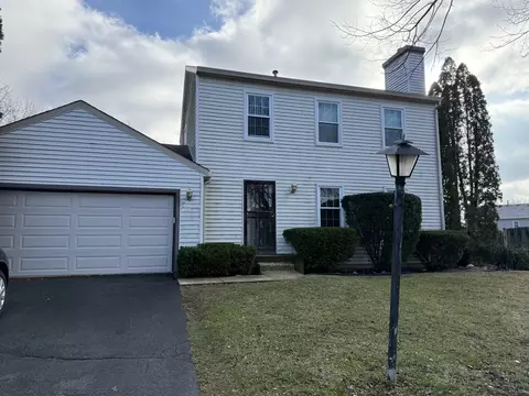 7 Pembroke Cir, Streamwood, IL 60107